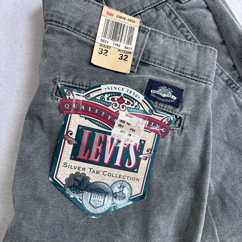 Vintage Levi's 828 Silver Tab Pants Mens 32x32 Gray Wash 90s Pleat Deadstock NWT